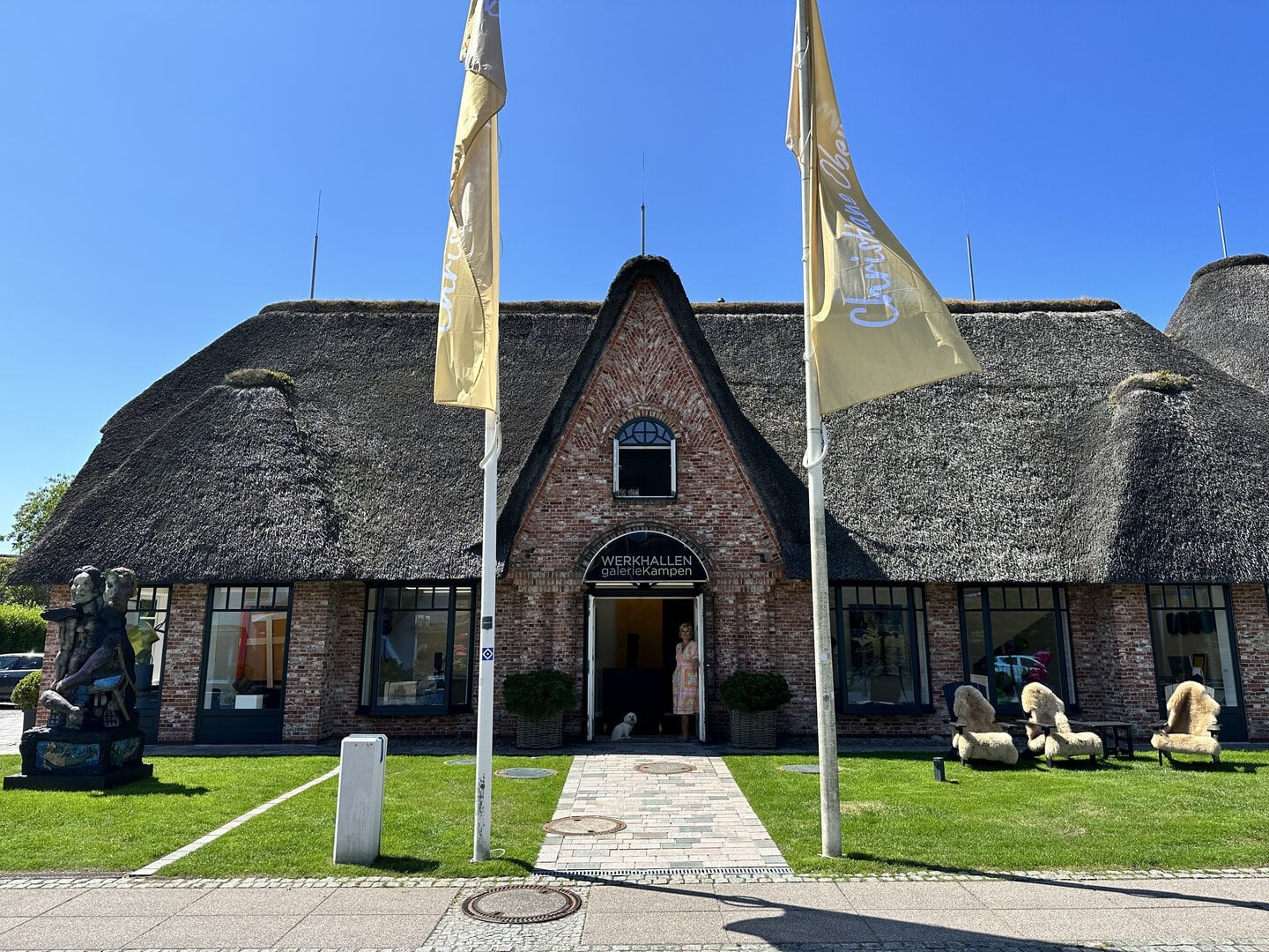 I am looking forward to your visit! Live and virtual! Yours Christiane Obermann. Here you find a short portrait of the gallery. // Welcome to the gallery WERKHALLEN in Kampen on the island SYLT